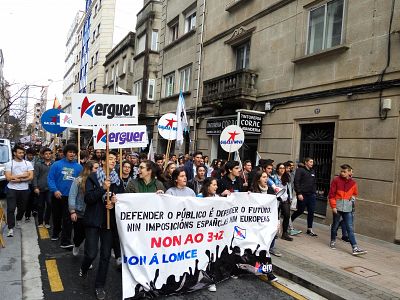 16 04 13 Manifestacionestudantil_Pontevedra_23.jpg